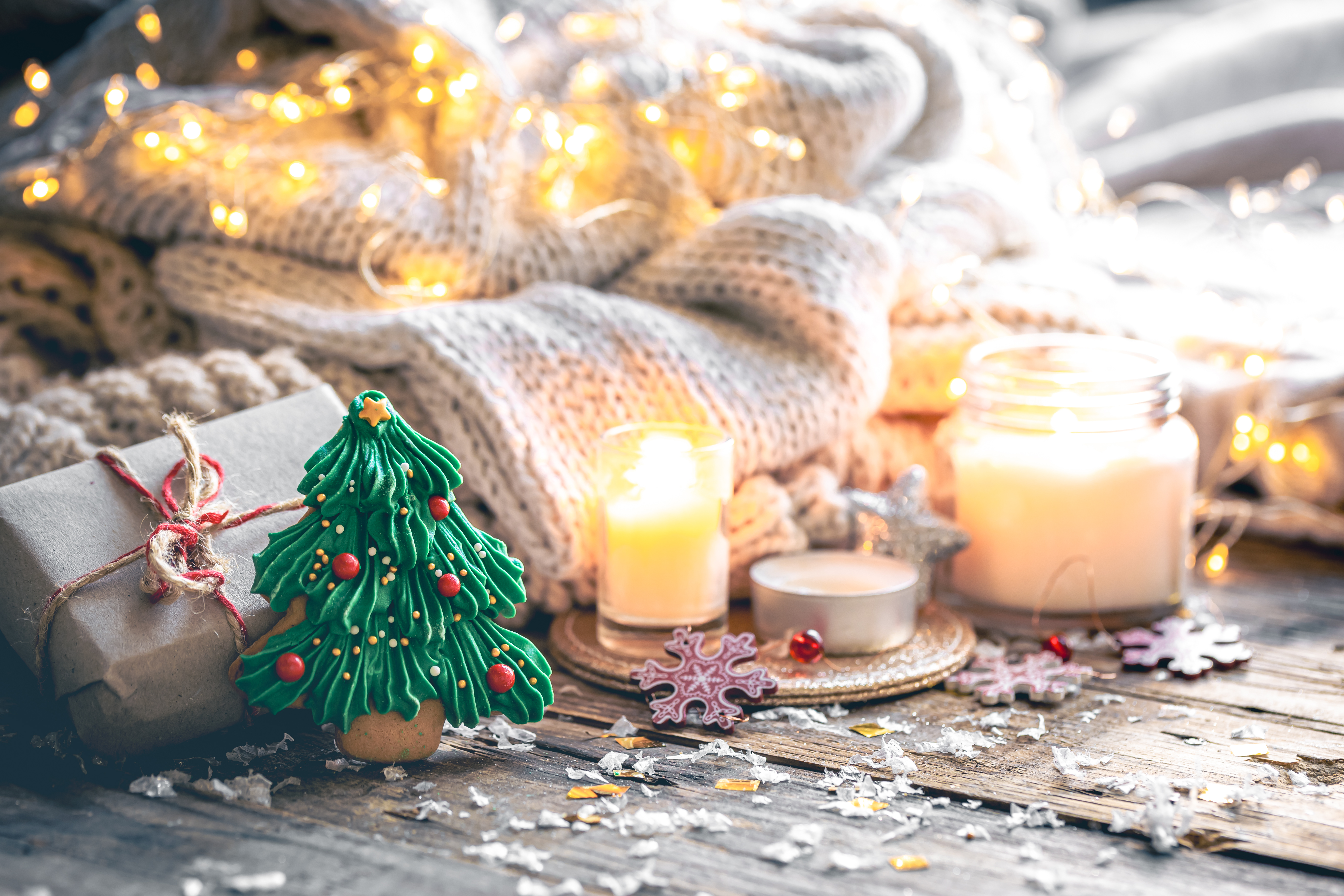 Chào Tháng 12: Tháng Của Yêu Thương Và Những Vòng Tay Ấm Áp