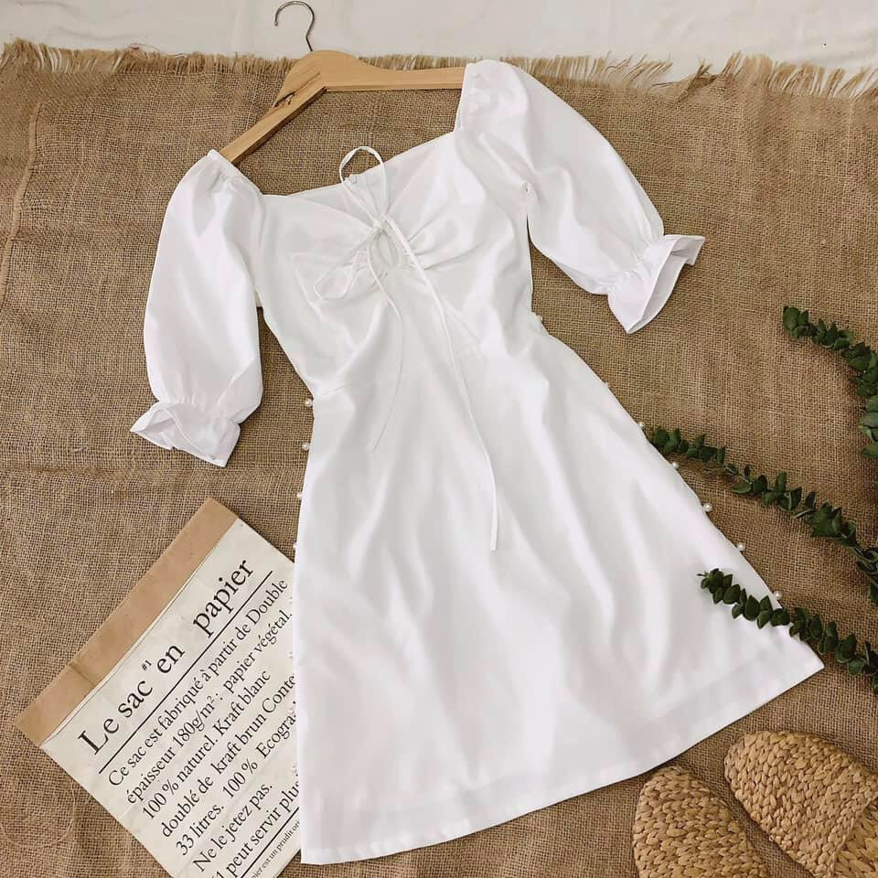 Nhấn để xem ảnh chất lượng hơn Trang phục