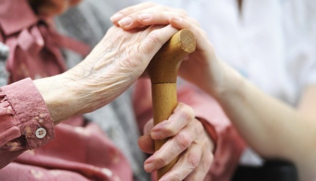 Nhấn để xem ảnh chất lượng hơn Khoảnh khắc bạn nhận ra cha mẹ đang già đi