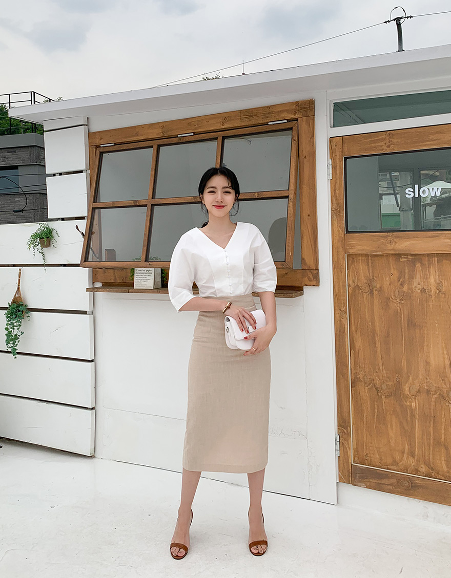 Nhấn để xem ảnh chất lượng hơn Áo blouse phối kết hợp cùng chân váy