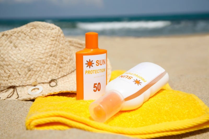 Thoa kem chống nắng hàng ngày 