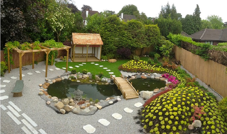 Nhấn để xem ảnh chất lượng hơn Sân vườn với cầu bắc qua