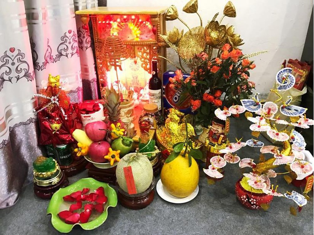 Nhấn để xem ảnh chất lượng hơn Bàn thờ vía Thần Tài