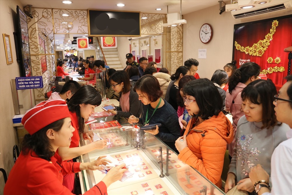 Kinh nghiệm đi mua vàng ngày vía Thần Tài