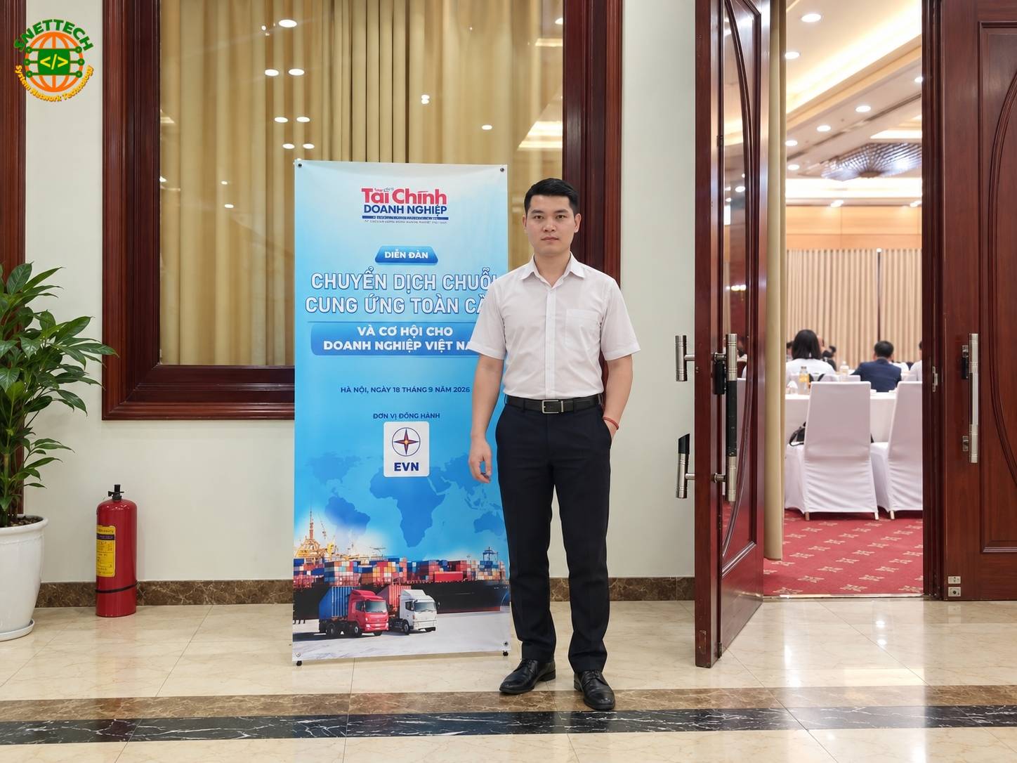 Nhấn để xem ảnh chất lượng hơn Đại diện Công ty Công nghệ Snettech tham dự Diễn đàn Chuyển dịch chuỗi cung ứng toàn cầu (Ảnh: Snettech)