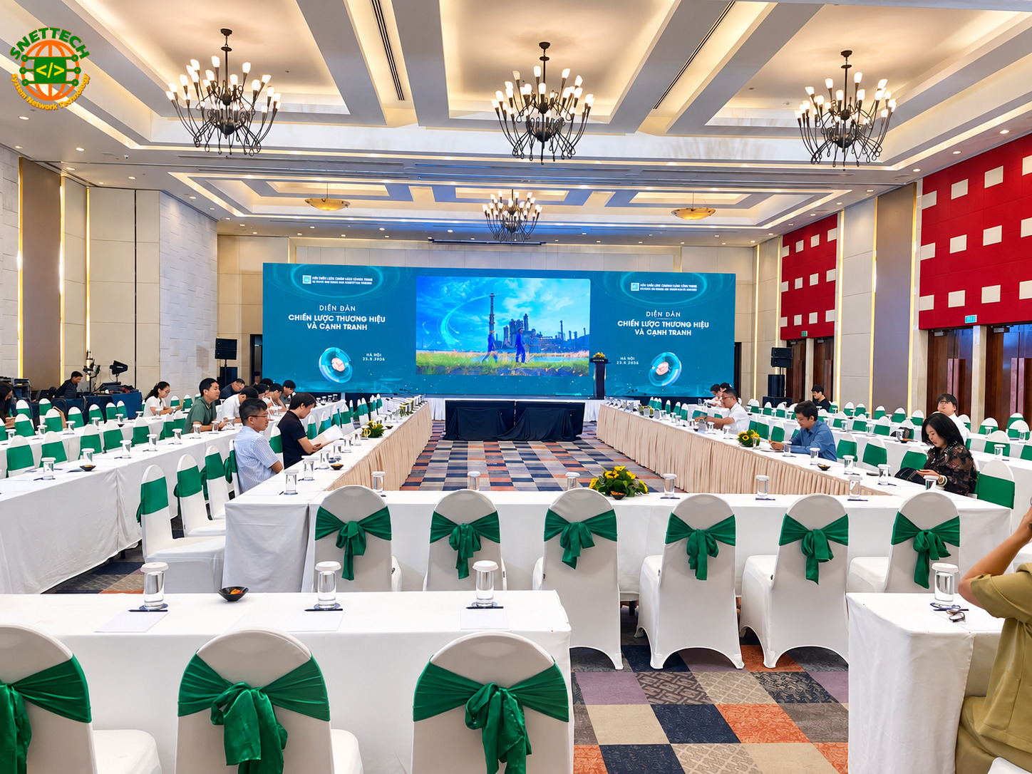 Toàn cảnh diễn đàn Chiến lược thương hiệu và Cạnh tranh tại Hà Nội