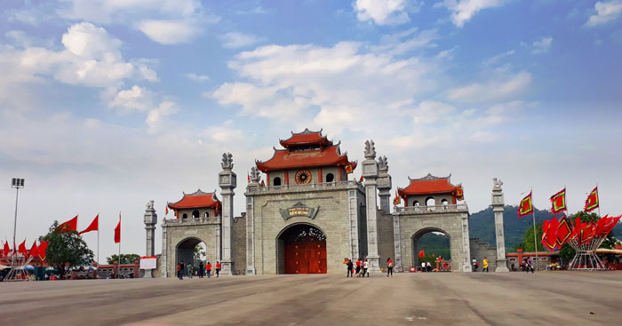 Nhấn để xem ảnh chất lượng hơn Đền Hùng-nơi cội nguồn dân tộc linh thiêng