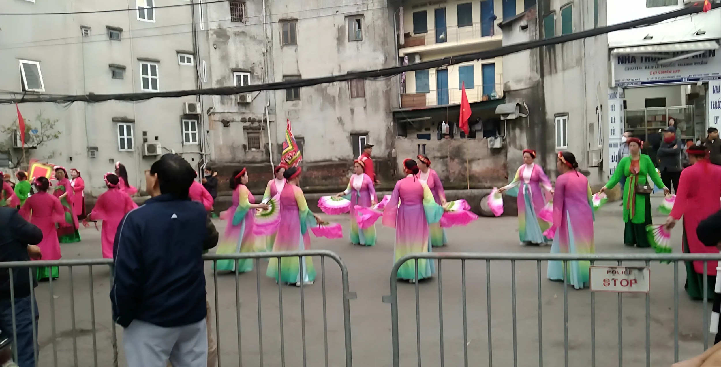 Nhấn để xem ảnh chất lượng hơn Lễ hội 5 làng Mọc với nhiều hoạt động đặc sắc