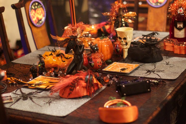 Nhấn để xem ảnh chất lượng hơn Halloween rùng rợn ma quái