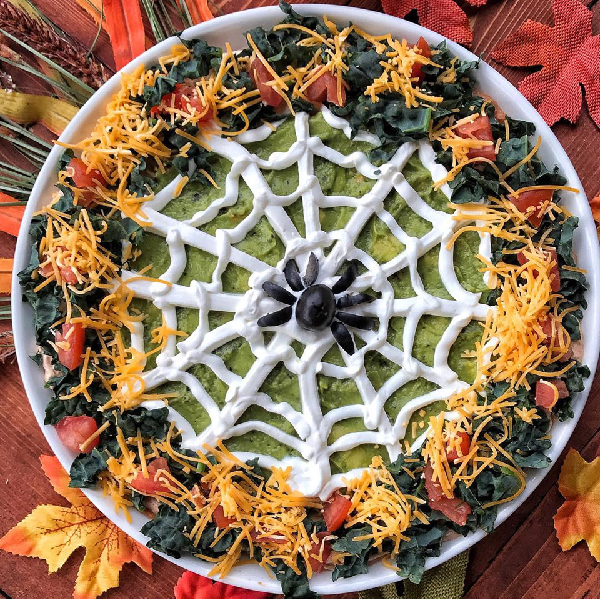 Món bánh Taco của người Mexico được tạo hình thành chú nhện giăng tơ độc đáo