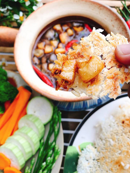 Cơm cháy chấm kho quẹt (3)