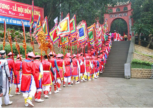 Nhấn để xem ảnh chất lượng hơn Lễ hội đền Hùng Phú Thọ